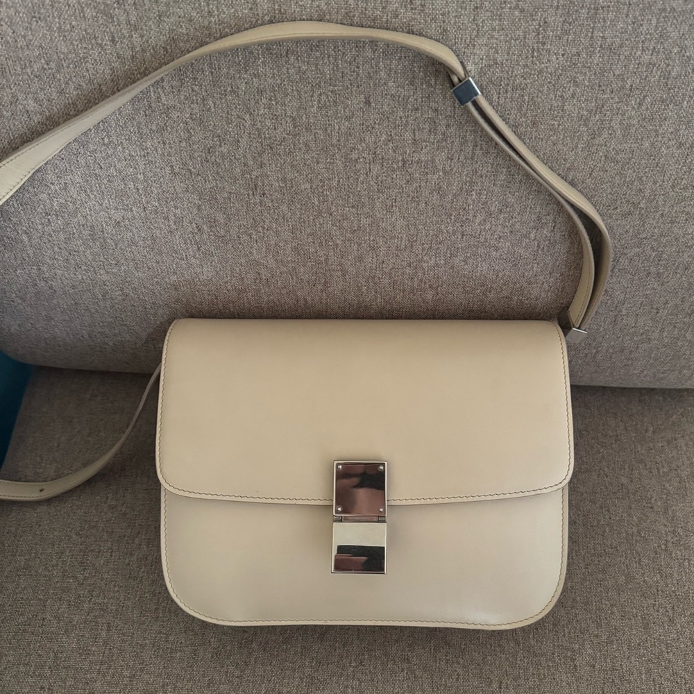 100% Auth CELINE CLASSIC BOX BAG MEDIUM CALFSKIN CREAM SILVER HARDWARE Phoebe